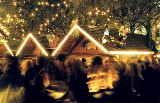Zu viel Alkohol bei Betriebsfeier auf dem Weihnachtsmarkt getrunken? Vorsicht- bei Unfällen kann dieses zum Ausschluss des Versicherungsschutzes führen!